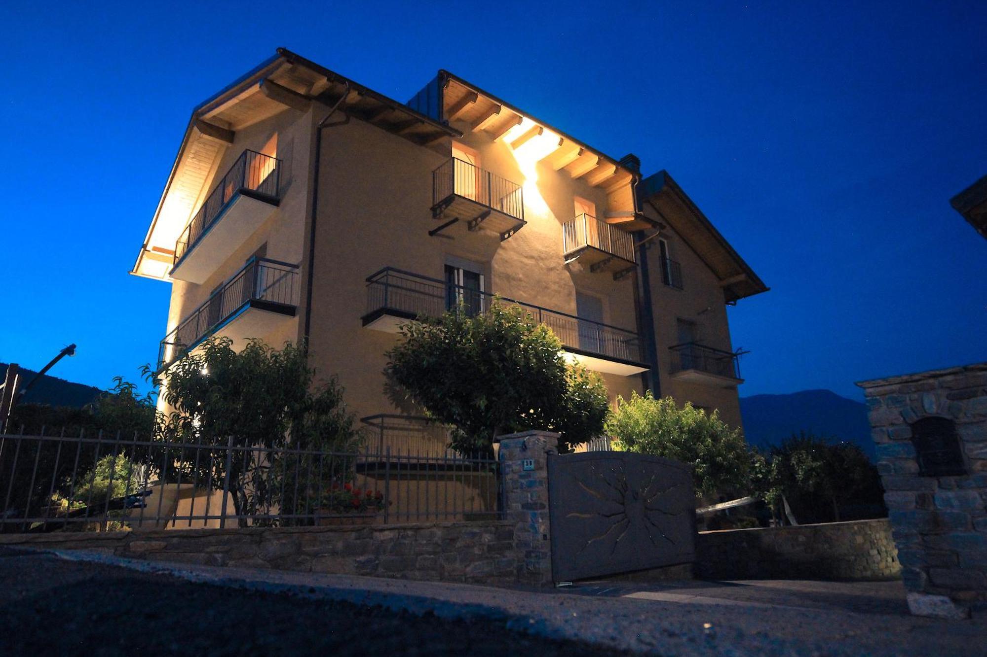 Apartment L'Envers Αόστα Εξωτερικό φωτογραφία